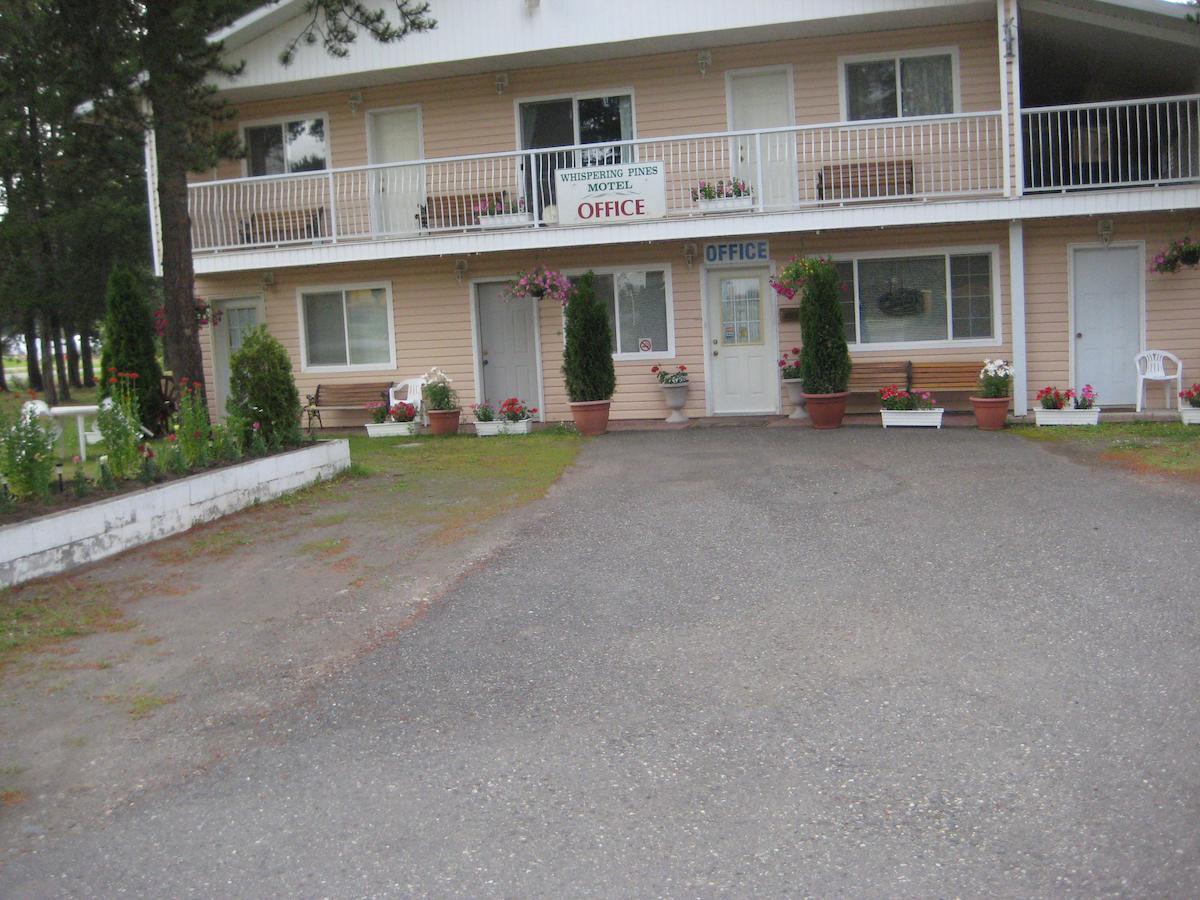 Whispering Pines Motel & Cabins Topley Exterior photo